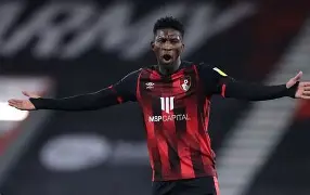 法兰克福大胜比利亚雷亚尔，半决赛晋级(法兰克福vs莱比锡红牛直播)